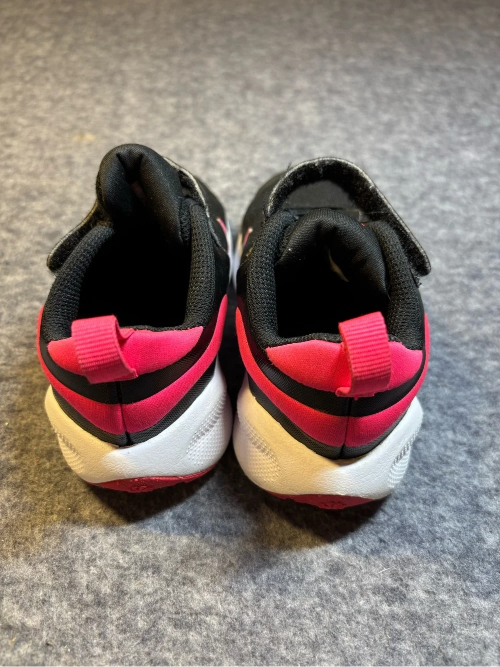 Nike Kids Black and Hot Pink Lightweight Sneakers 9C